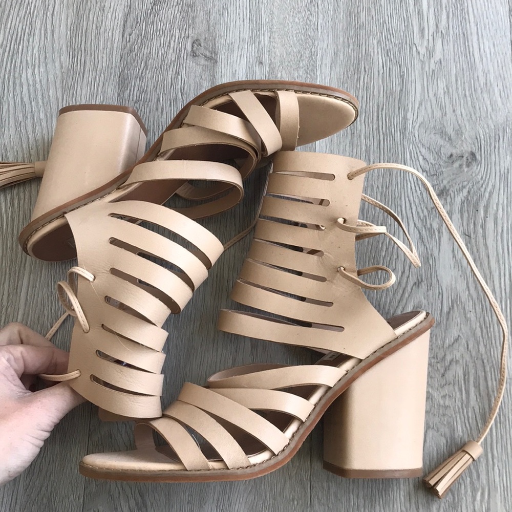 Nude/Tan Strappy Steve Madden Heels